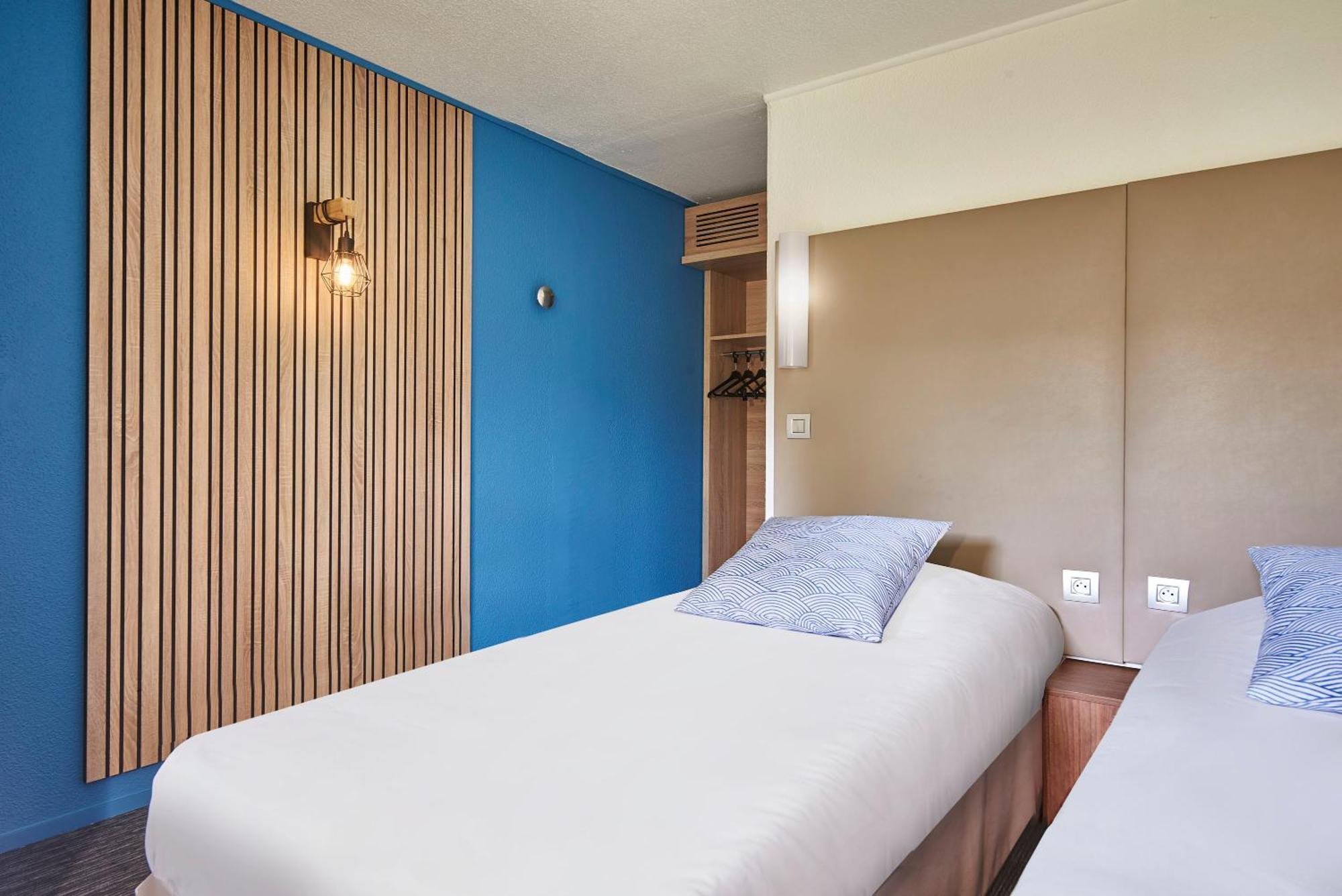 The Originals City Hotel La Verriere-Yvelines Экстерьер фото