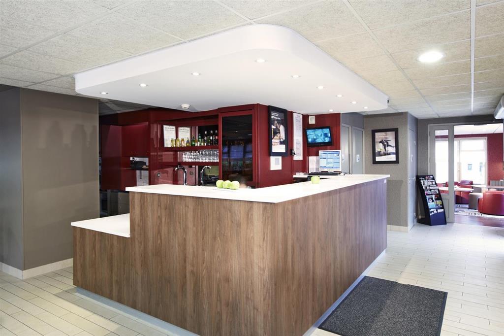 The Originals City Hotel La Verriere-Yvelines Экстерьер фото